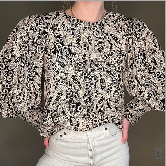 Zara Shimmery Paisley Print Shorts M & Puff Sleeve Top XS - Picture 11 of 17